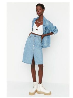 TRENDYOL Denim Jean Skirt Button 10 42 Clean Girl Capsule
